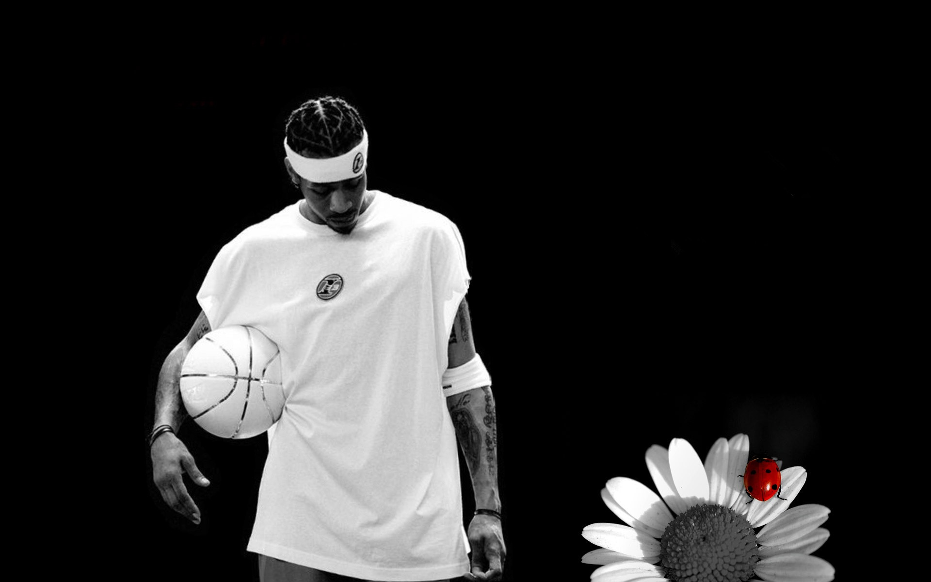 前锋伤愈回归轰出世界波（伤愈复出，前锋一记世界波惊艳全场）