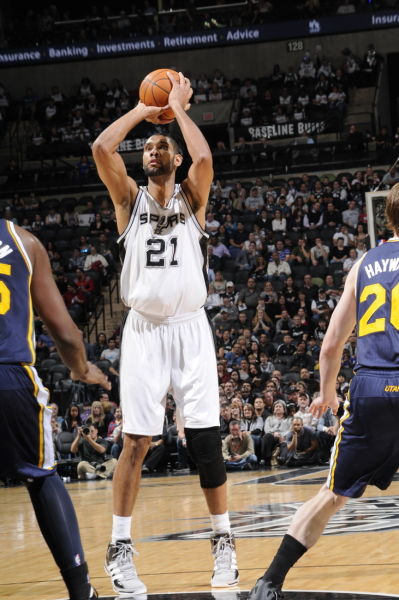 京东徐雷接替李明岗位？魏翊东：此时此刻两位都不知道安排（徐雷将接任李明职位？魏翊东回应：目前两人都不清楚安排）