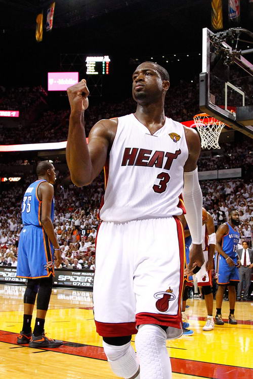 双喜临门，埃斯特旺在职业俱乐部生涯第100场里程碑中破门（破门庆百场，埃斯特旺喜上加喜）