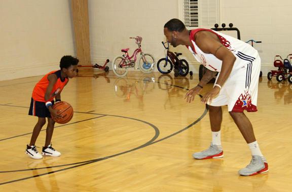 斯基拉：罗马正在计划和詹卢卡-曼奇尼续约至2029年（斯基拉：罗马拟与詹卢卡-曼奇尼续约，合同至2029年）