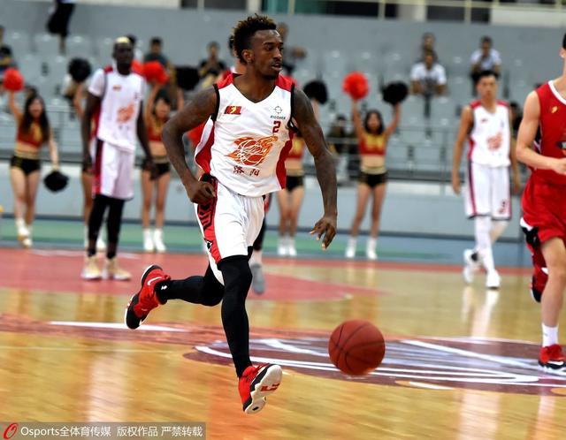 阿尔特塔：埃泽本可以进4球甚至5球；我们现在的势头很好（阿尔特塔：埃泽原本可收获四五球；我们的状态正佳）